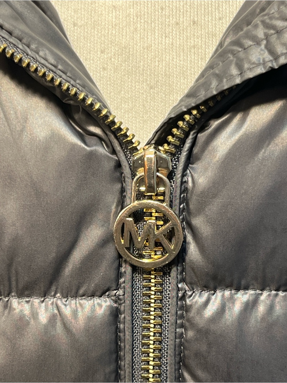 Michael Kors Hooded Puffer Vest XS Black Charcoal Gold Zip - Picture 7 of 12